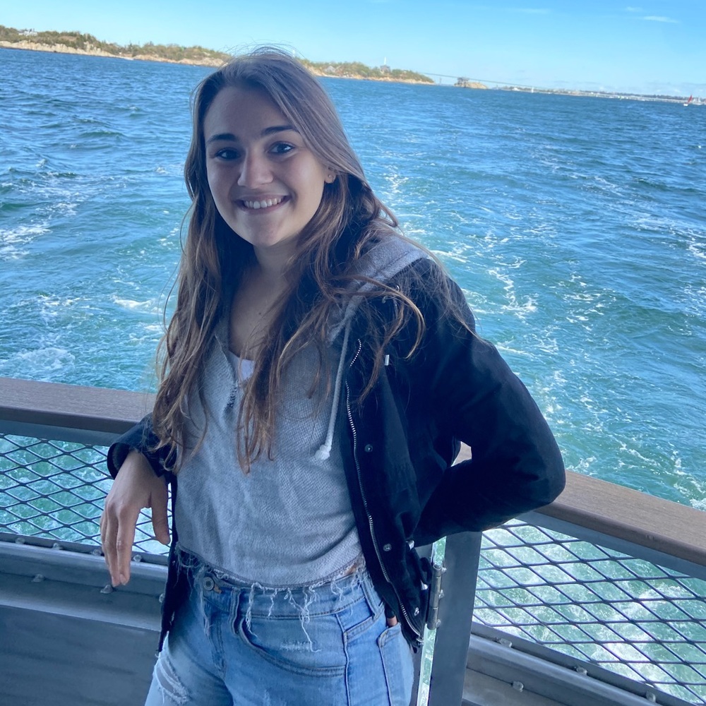Meet your Posher, Gabriella